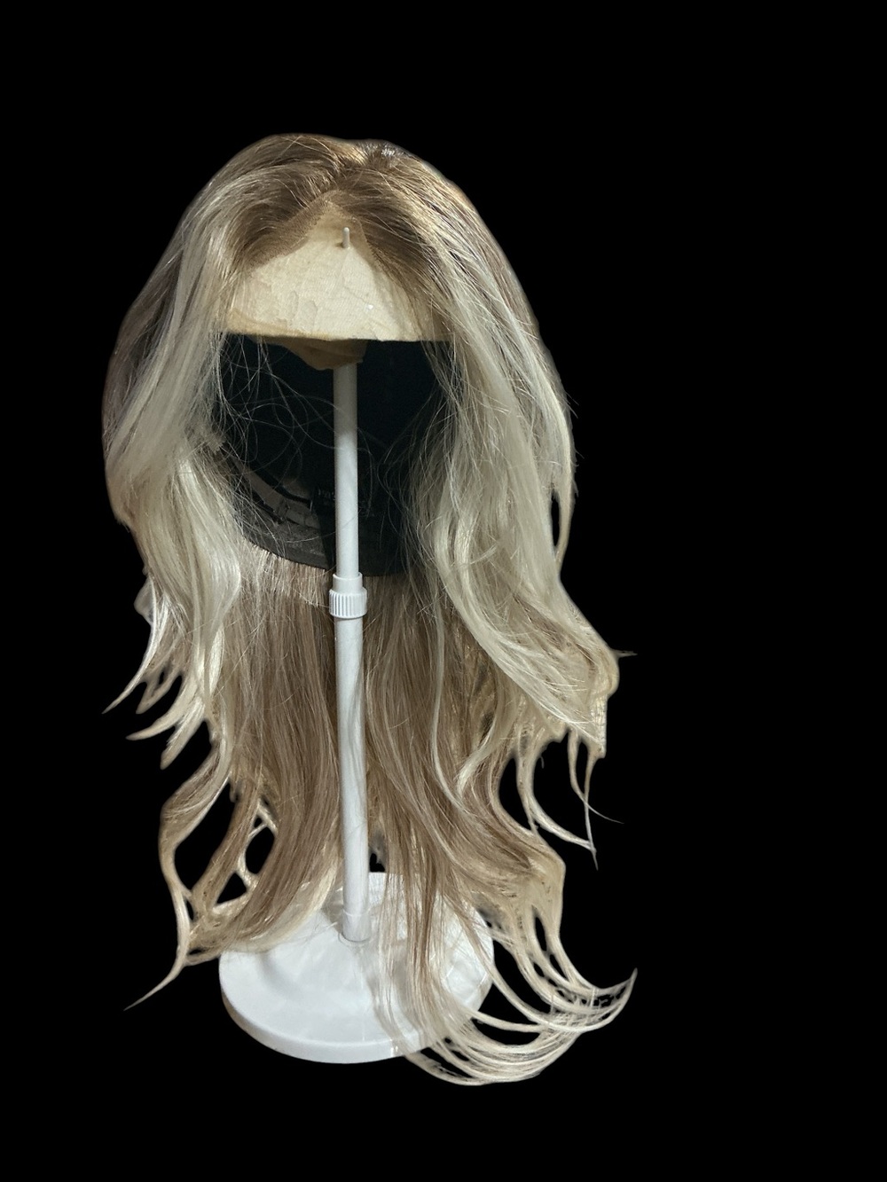 Nels Wigs Tanya. Blonde Long Wavy Lace Front Wig - Natural Blonde